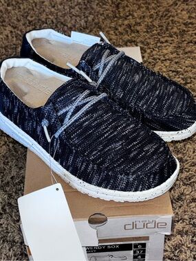 NIB Hey Dude Wendy Sox Navy Womens Slip On Loafers Shoes Size 6 NEW